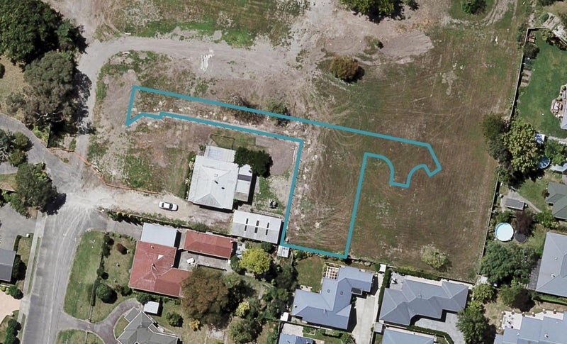 12 West Place, Greenmeadows, Napier - Carousel 1