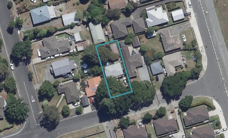 99 Brookfield Street, Hamilton East, Hamilton - Carousel 1
