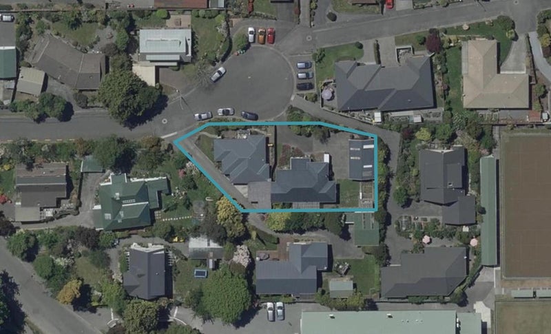 2/15 Tuscany Place, Beckenham, Christchurch - Carousel 1