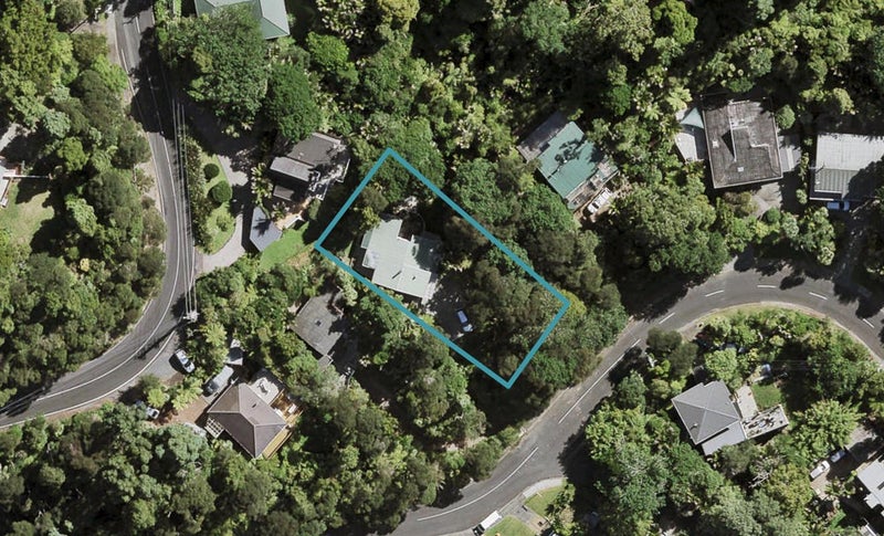 84 Wood Bay Road, Titirangi, Auckland - Carousel 1