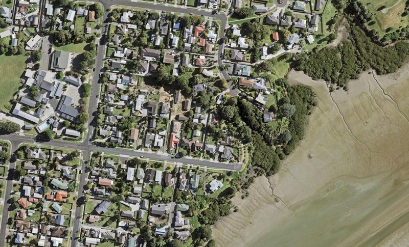 38 Estuary Road, Weymouth, Auckland - Carousel 1