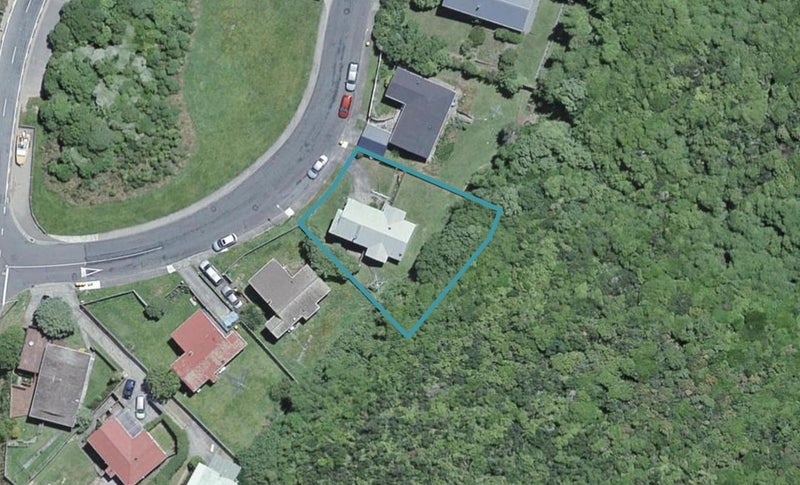 95 Hazlewood Avenue, Karori, Wellington - Carousel 1