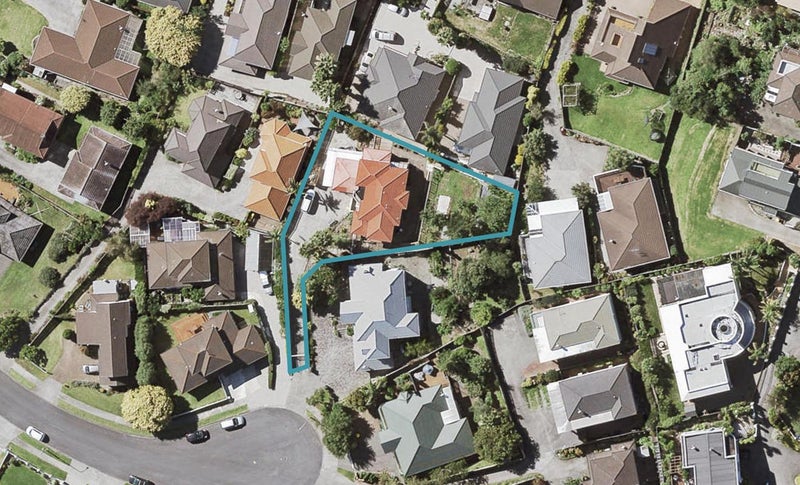10 Eske Place, Highland Park, Auckland - Carousel 1