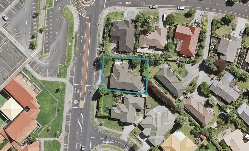 65 Summerland Drive, Henderson, Auckland - Carousel 1