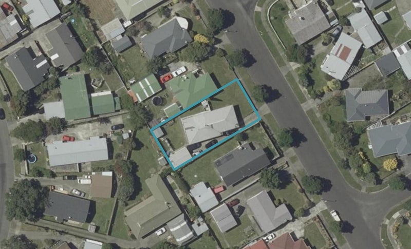 12 Karamea Crescent, Kelvin Grove, Palmerston North - Carousel 1