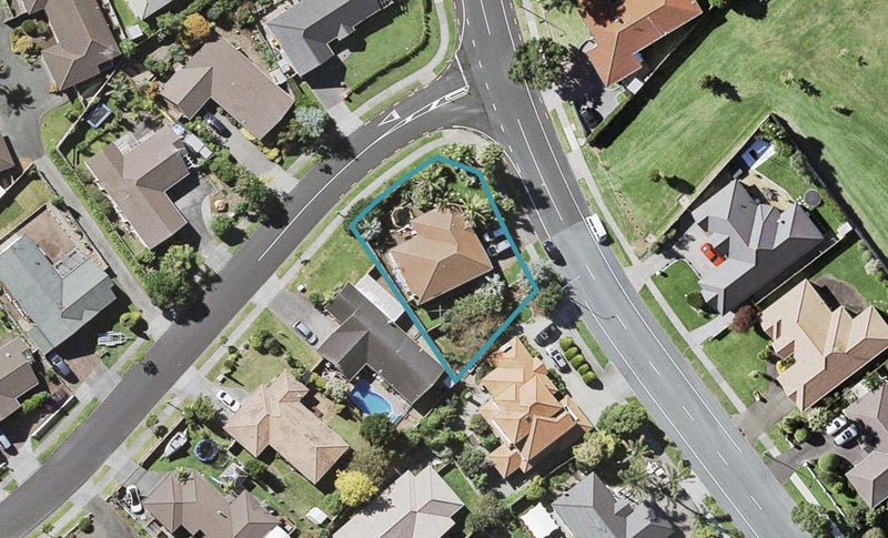 53 Nicholas Road, Somerville, Manukau - Carousel 1