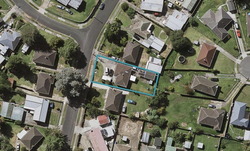 50 Tyrone Street, Otara, Auckland - Carousel 1