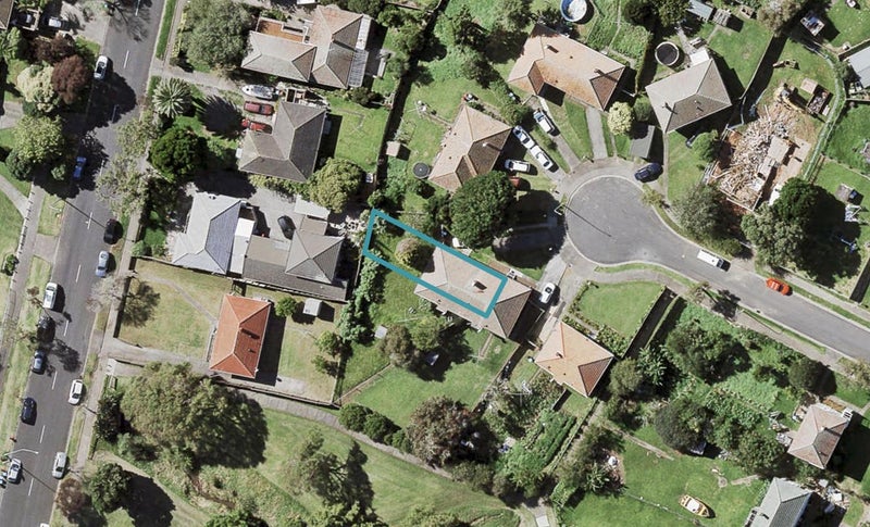22 Harlow Crescent, Glen Innes, Auckland - Carousel 1
