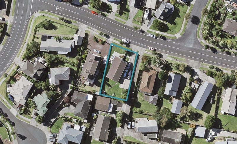 5 Gosford Drive, Botany Downs, Auckland - Carousel 1