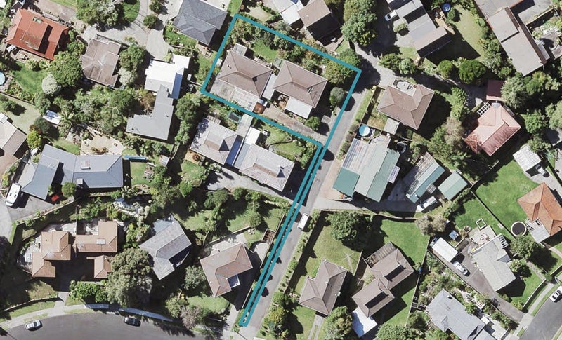 2/22 Redwing Street, Browns Bay, Auckland - Carousel 1