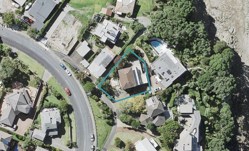 57 Beach Road, Castor Bay, Auckland - Carousel 1