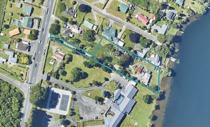372 State Highway 33, Mourea, Rotorua - Carousel 1