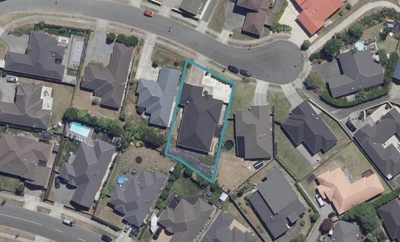 12 Santiago Place, Flagstaff, Hamilton - Carousel 1
