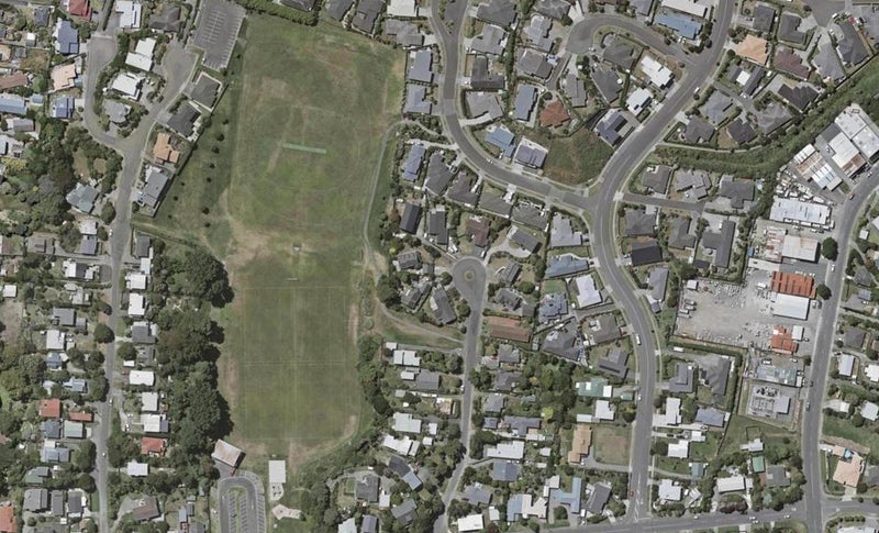 21 Miro Road, Raumati South, Paraparaumu - Carousel 1