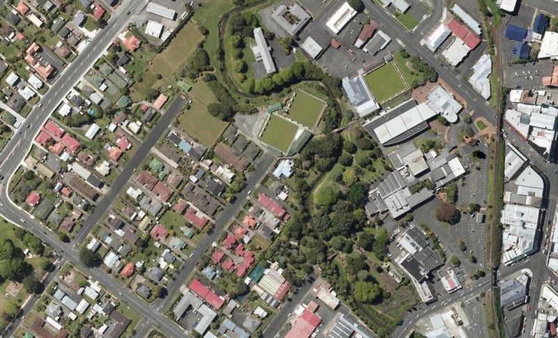 1 Second Avenue, Avenues, Whangarei - Carousel 1