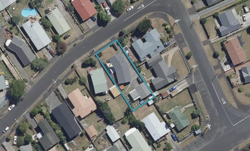 4 Patrick Place, Fitzroy, Hamilton - Carousel 1