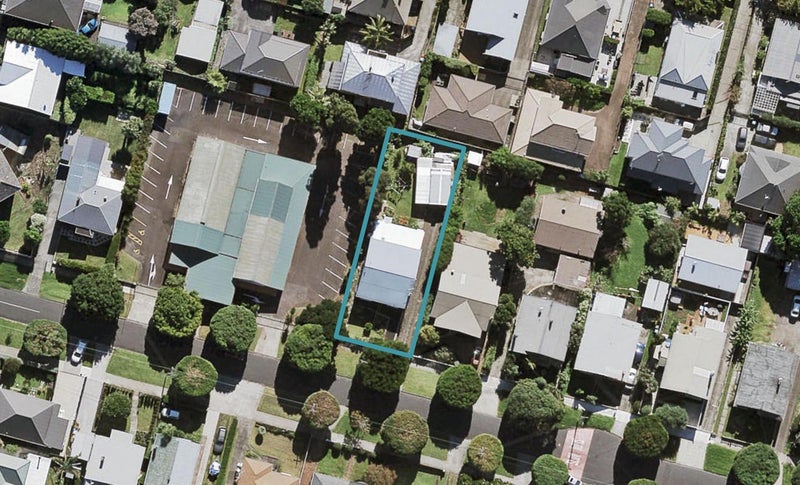 8 Oxton Road, Sandringham, Auckland - Carousel 1