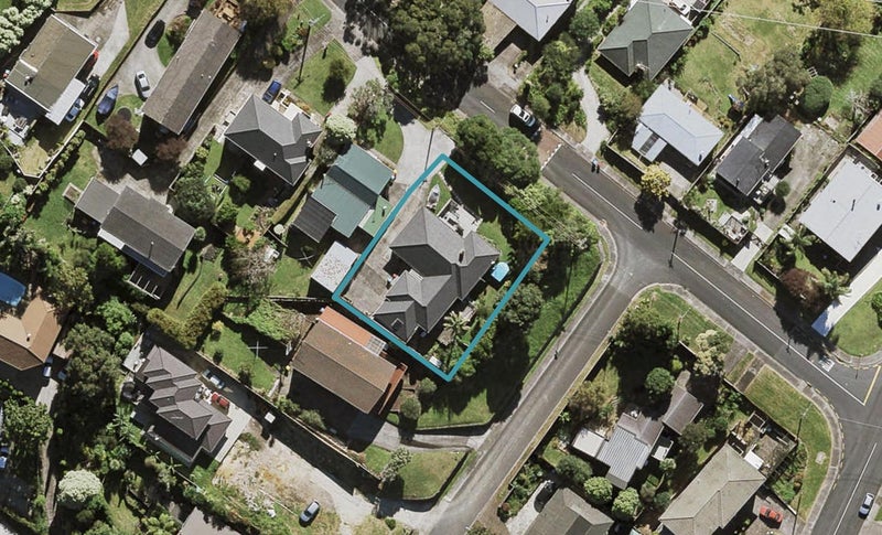 77 Belfast Street, Hillsborough, Auckland - Carousel 1
