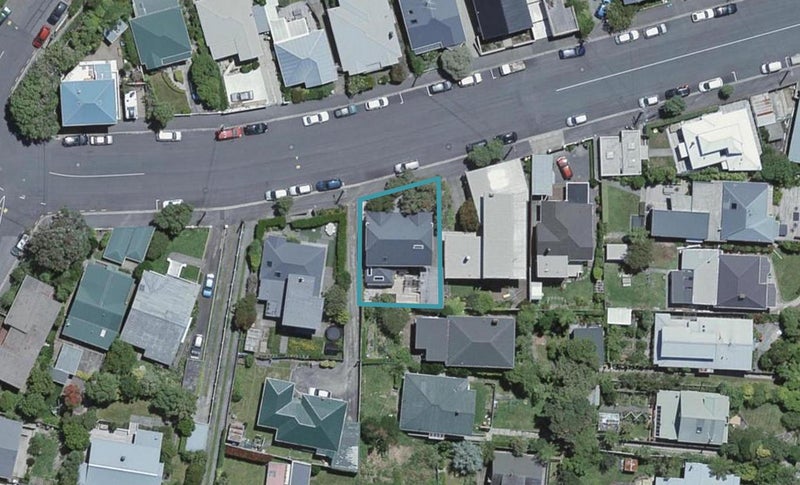 17 Helen Street, Brooklyn, Wellington - Carousel 1