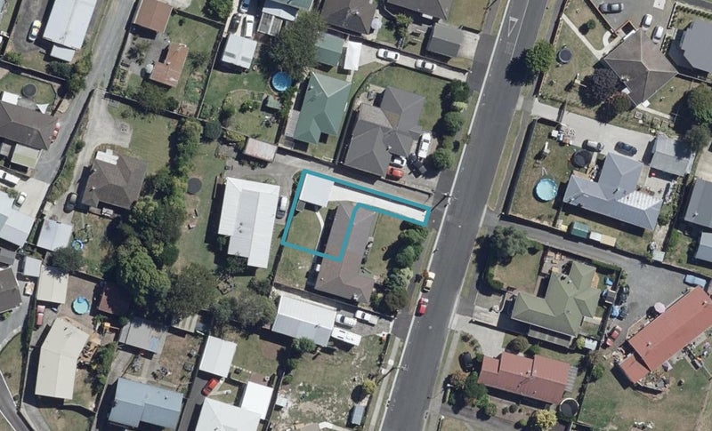 2/6 Michael Avenue, Dinsdale, Hamilton - Carousel 1
