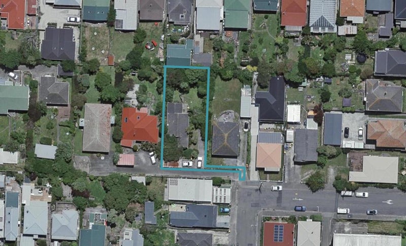 12A Edinburgh Terrace, Berhampore, Wellington - Carousel 1