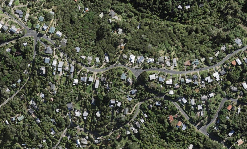 84 Queens Drive, Oneroa, Waiheke Island - Carousel 1