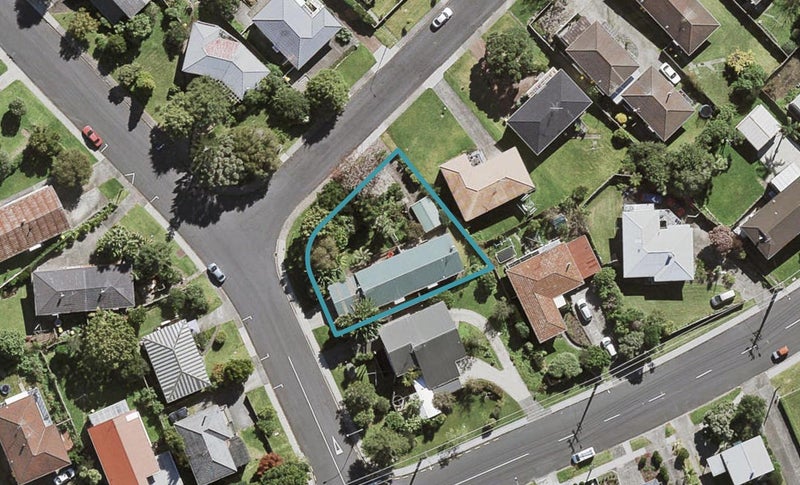 2/3 Velma Road, Hillcrest, Auckland - Carousel 1