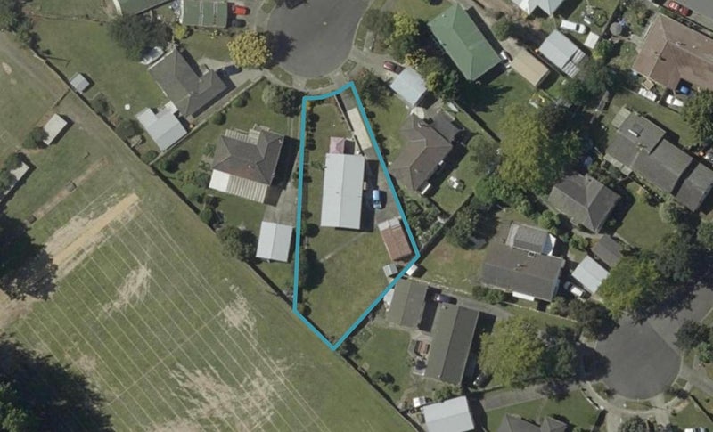 19 Capri Place, Awapuni, Palmerston North - Carousel 1