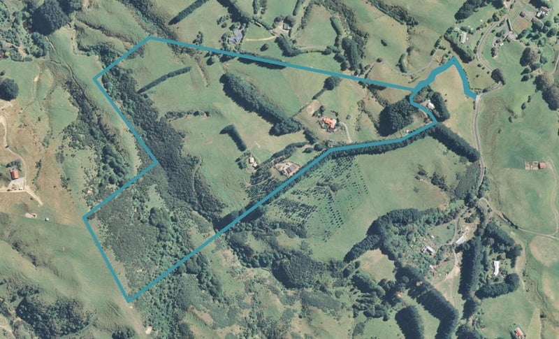 553B Moonshine Hill Road, Moonshine Valley, Porirua - Carousel 1