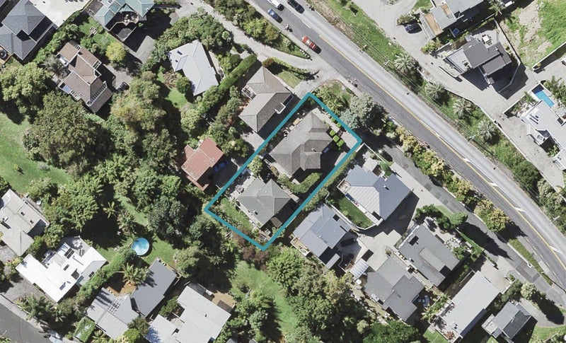 1/94 Beach Road, Castor Bay, Auckland - Carousel 1