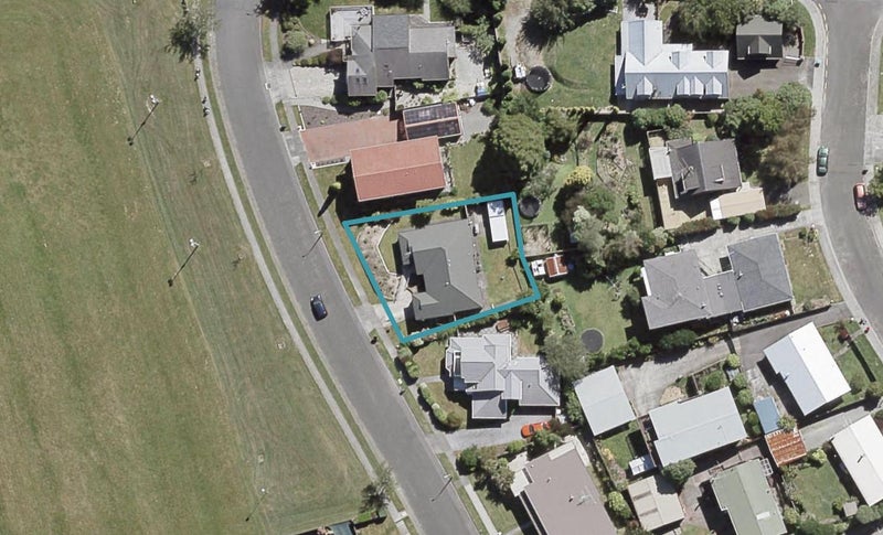 6 Clearwater Terrace, Brown Owl, Upper Hutt - Carousel 1