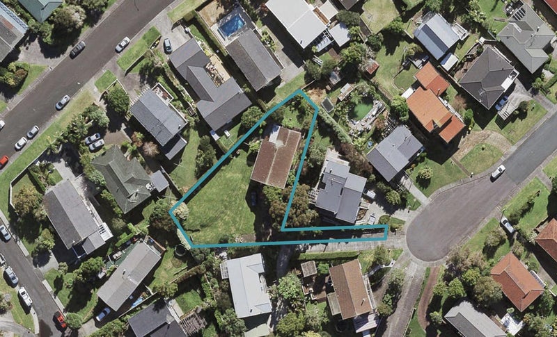 24 Welland Place, Hillcrest, Auckland - Carousel 1
