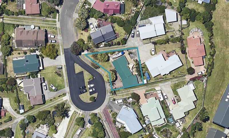 15 The Glebe, Coastlands, Whakatane - Carousel 1