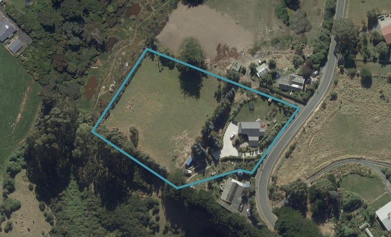 1687 Highcliff Road, Portobello, Dunedin - Carousel 1