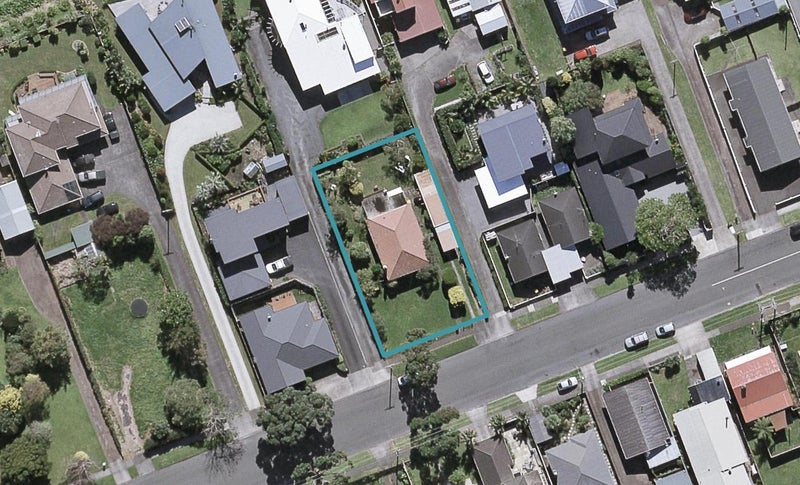 48 Whiteley Street, Moturoa, New Plymouth - Carousel 1