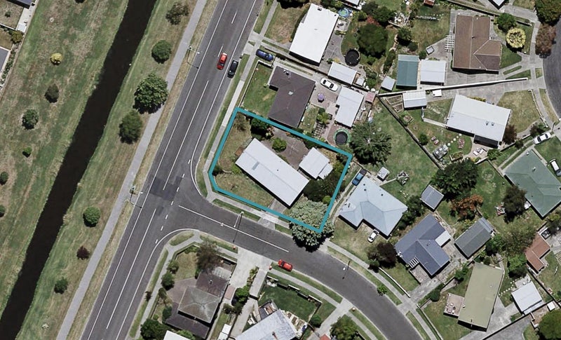 42 Guildford Street, Tamatea, Napier - Carousel 1