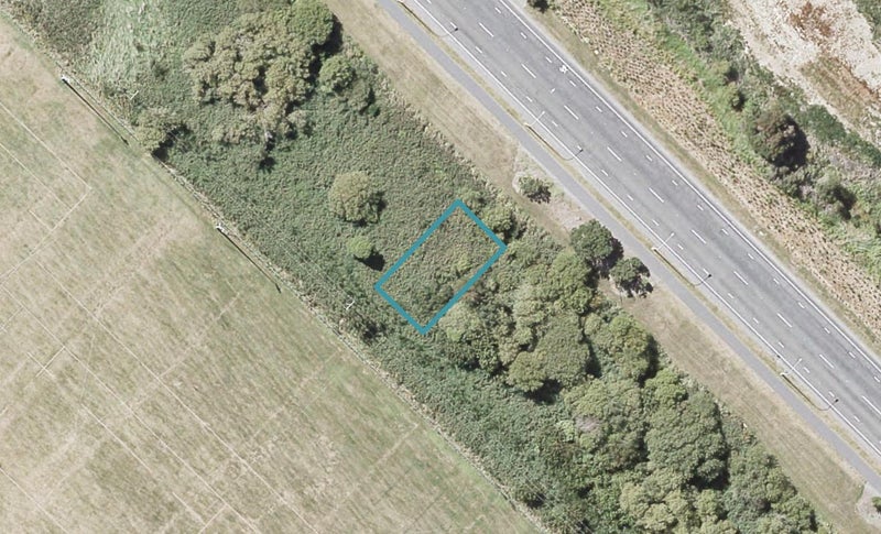 36 Harry Martin Lane, Wainuiomata, Lower Hutt - Carousel 1