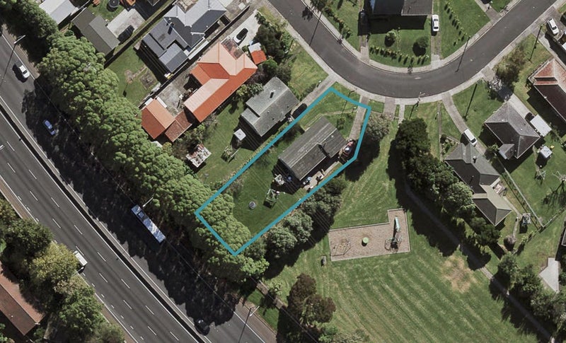 10 Harwood Crescent, Otara, Auckland - Carousel 1