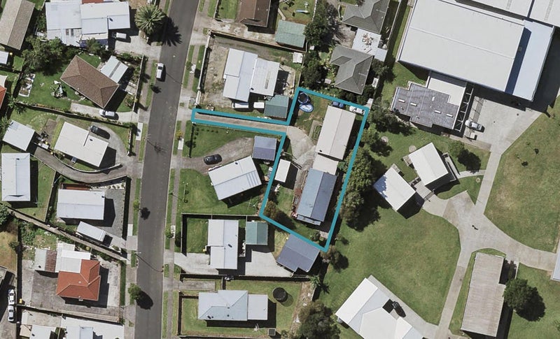 2/11 Dunstan Place, Otara, Auckland - Carousel 1