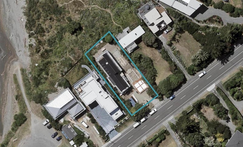 25 Field Way, Waikanae Beach, Waikanae - Carousel 1