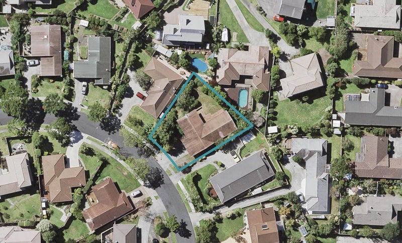 12 Fieldstone Court, Northpark, Auckland - Carousel 1