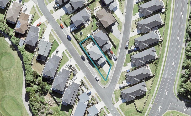 4 Maylee Crescent, Gulf Harbour, Whangaparaoa - Carousel 1