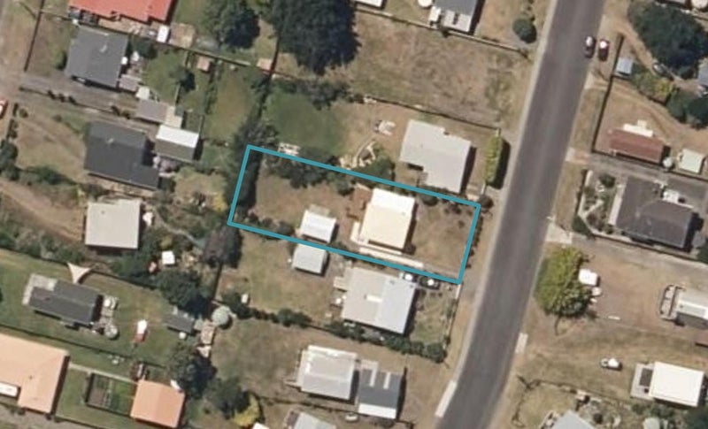 73 Kahukura Avenue, Waitarere Beach, Levin - Carousel 1