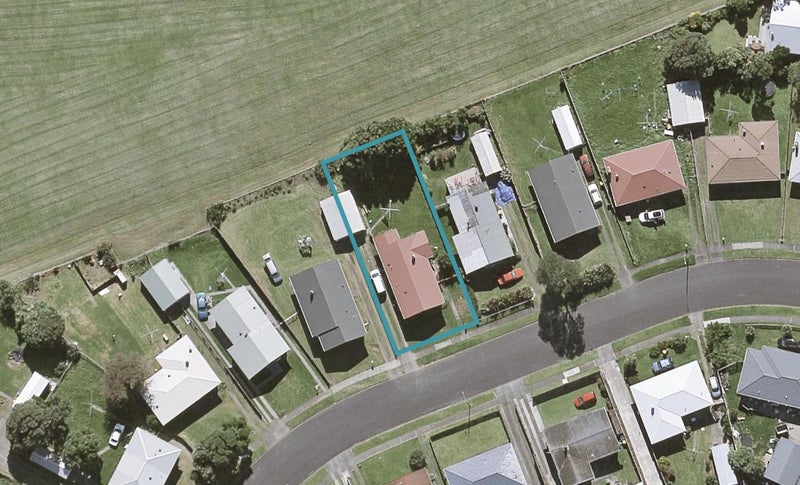 44 Marama Crescent, Spotswood, New Plymouth - Carousel 1