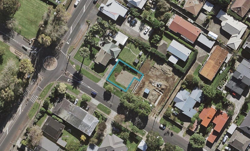 97B Rawhiti Road, One Tree Hill, Auckland - Carousel 1