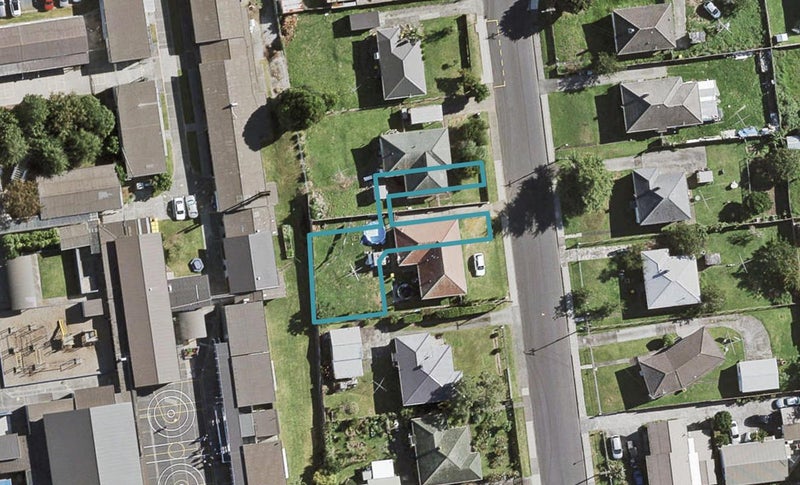 17C Edinburgh Avenue, Rosehill, Papakura - Carousel 1