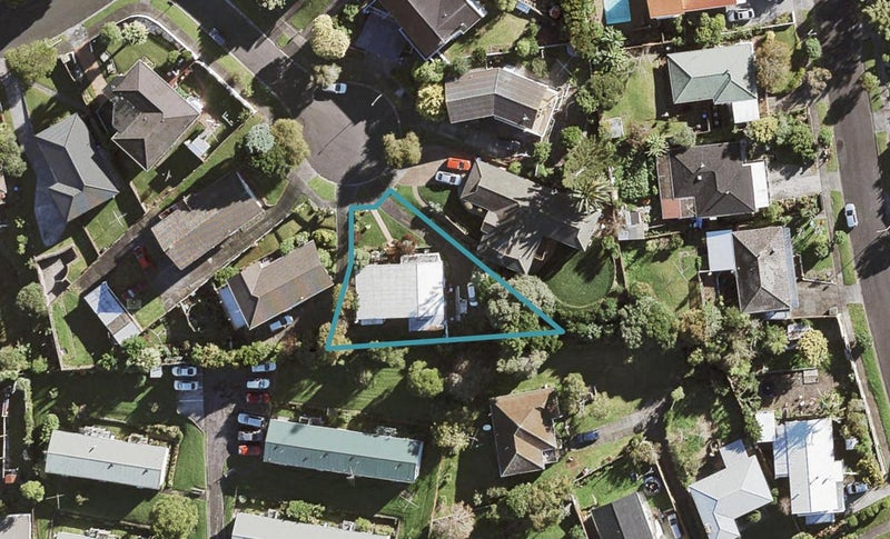 7 Penbury Place, New Windsor, Auckland - Carousel 1