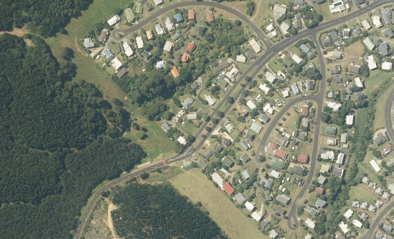 109 Onemana Drive, Onemana, Whangamatā - Carousel 1
