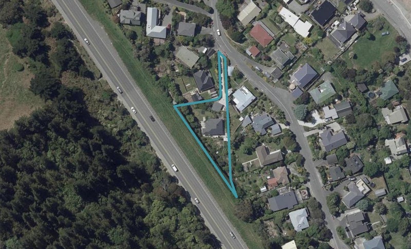 22 Flinders Road, Heathcote Valley, Christchurch - Carousel 1