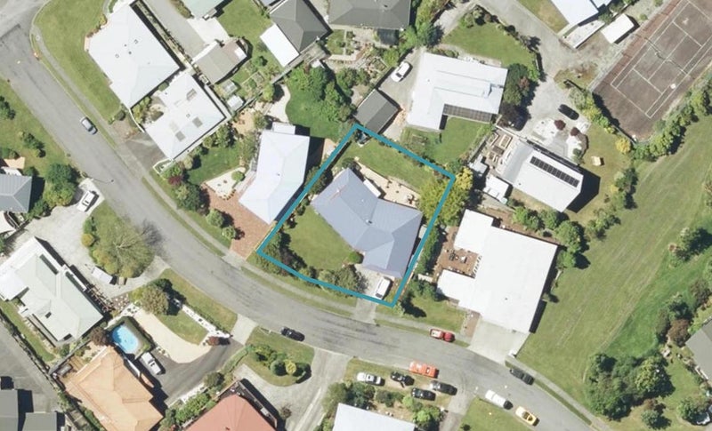6 Rimu Terrace, Waikawa, Picton - Carousel 1